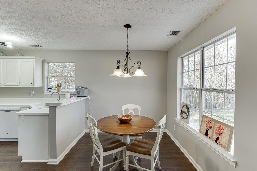 4842 Canberra Way Flowery Branch, GA 30542 - Photo 6 of 29