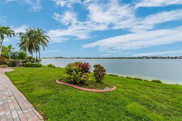 $1,195,000 | 18633 Southwest 24th Street, Miramar, FL 33029