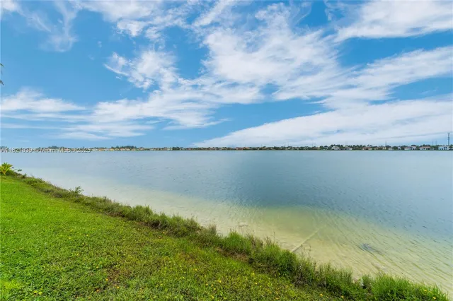 $1,195,000 | 18633 Southwest 24th Street, Miramar, FL 33029