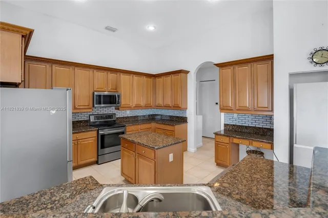 $1,195,000 | 18633 Southwest 24th Street, Miramar, FL 33029