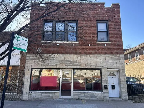 $2,100 | 5319 West Fullerton Avenue, Unit 2, Chicago, IL 60639