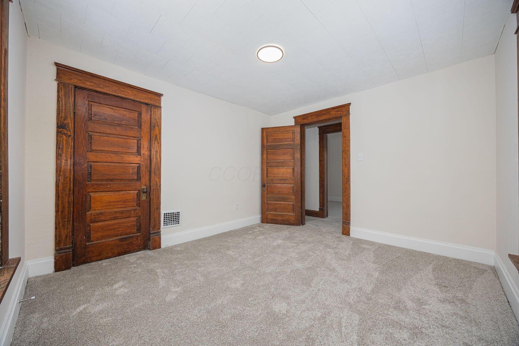 1464 Kenmore Road Columbus, OH 43211 - Photo 16 of 24 31-web-or-mls-1464 Kenmore Rd-30
