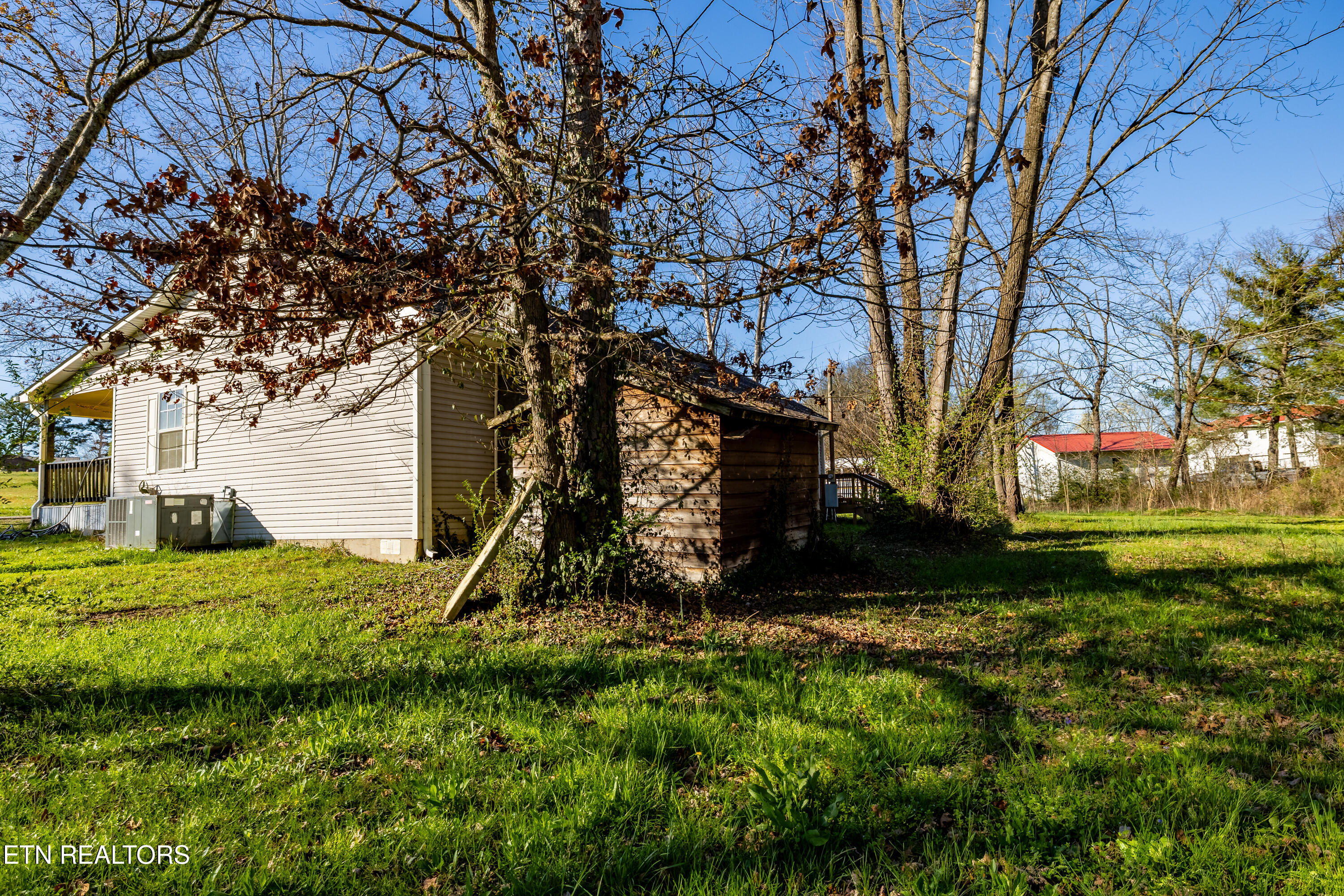 824 Edna Garland Road Maryville, TN 37801 - Photo 33 of 37 824EdnaGarlandRd-44