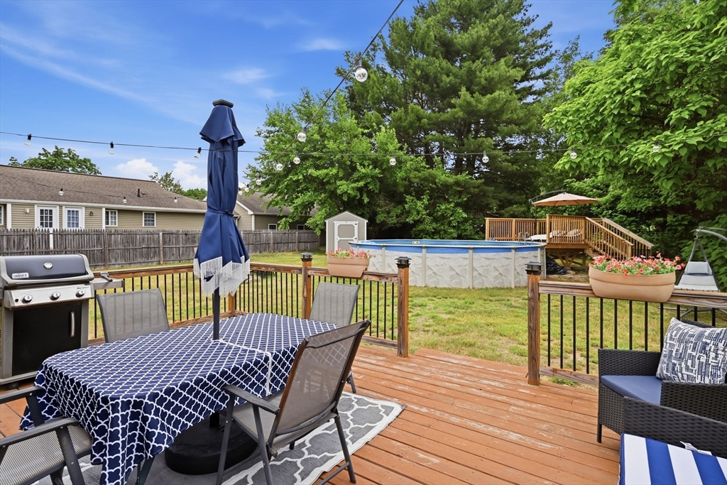 618 Morgan Road West Springfield, MA 01089 - Photo 33 of 38