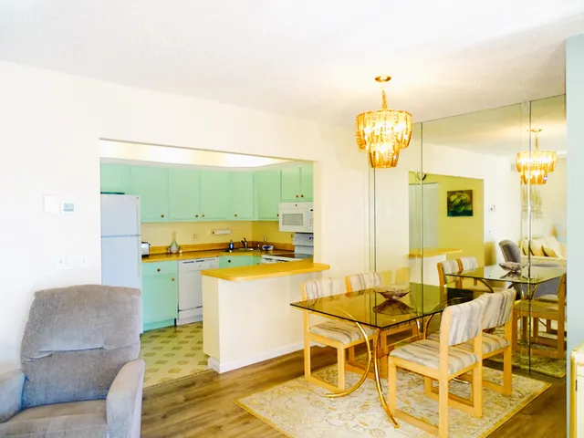 $149,900 | 409 Pine Glen Lane, Unit A2, Greenacres, FL 33463