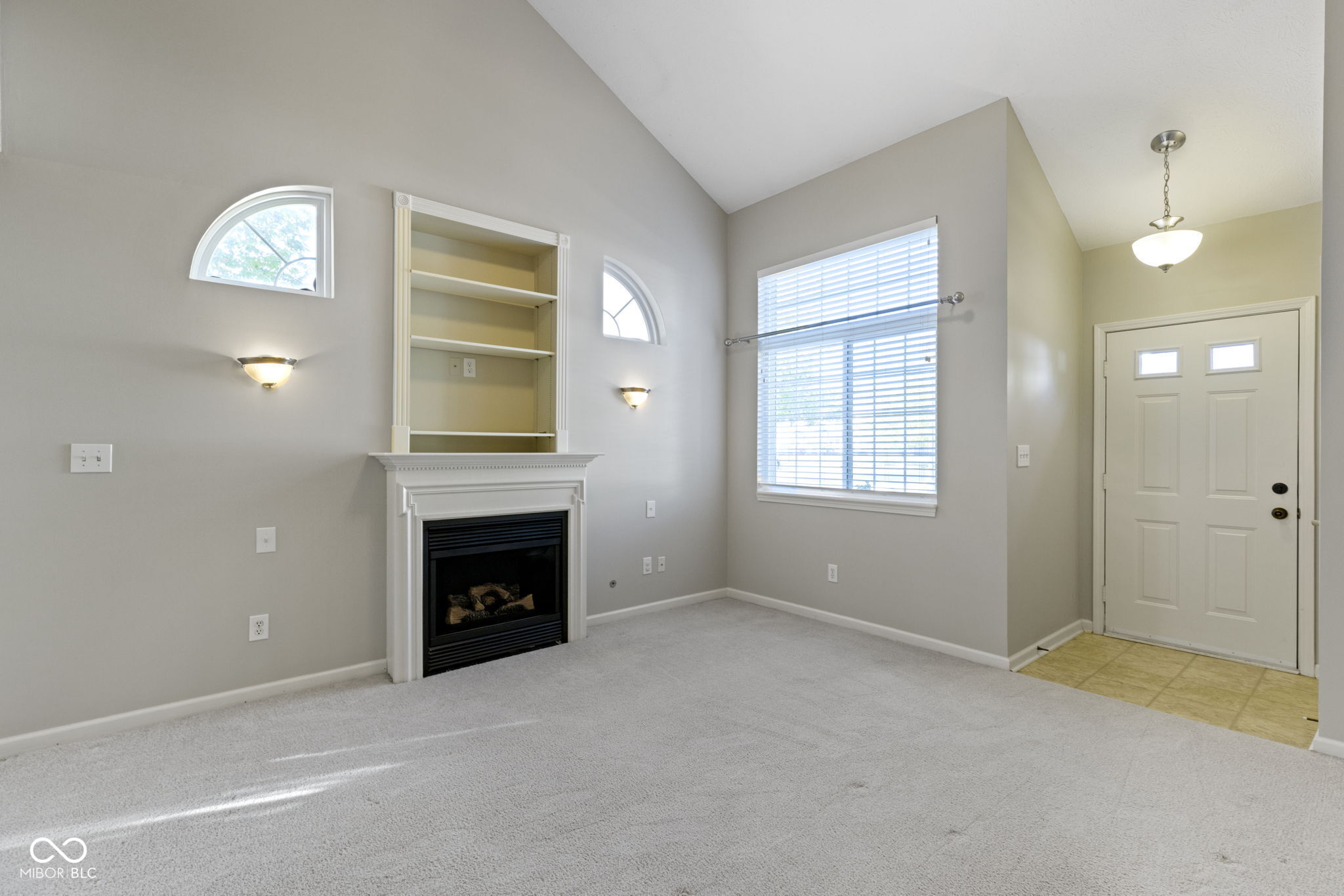 8442 Enclave Boulevard Fishers, IN 46038 - Photo 15 of 41