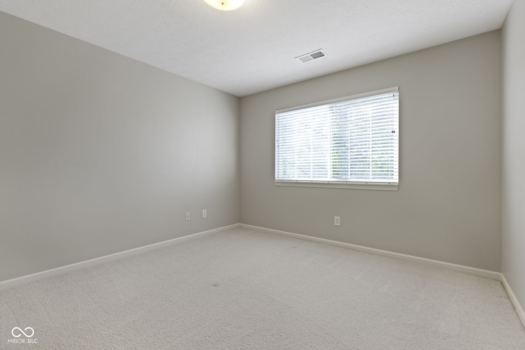 8442 Enclave Boulevard Fishers, IN 46038 - Photo 20 of 41