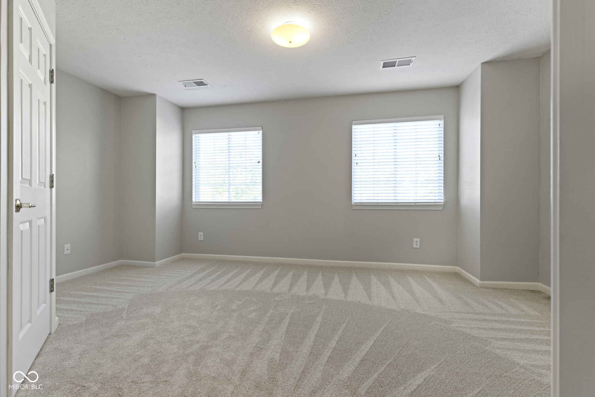 8442 Enclave Boulevard Fishers, IN 46038 - Photo 25 of 41
