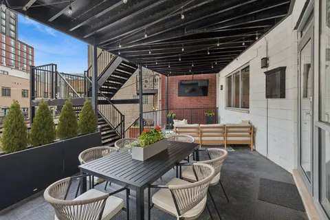 $999,000 | 1233 North Paulina Street, Unit 2, Chicago, IL 60622