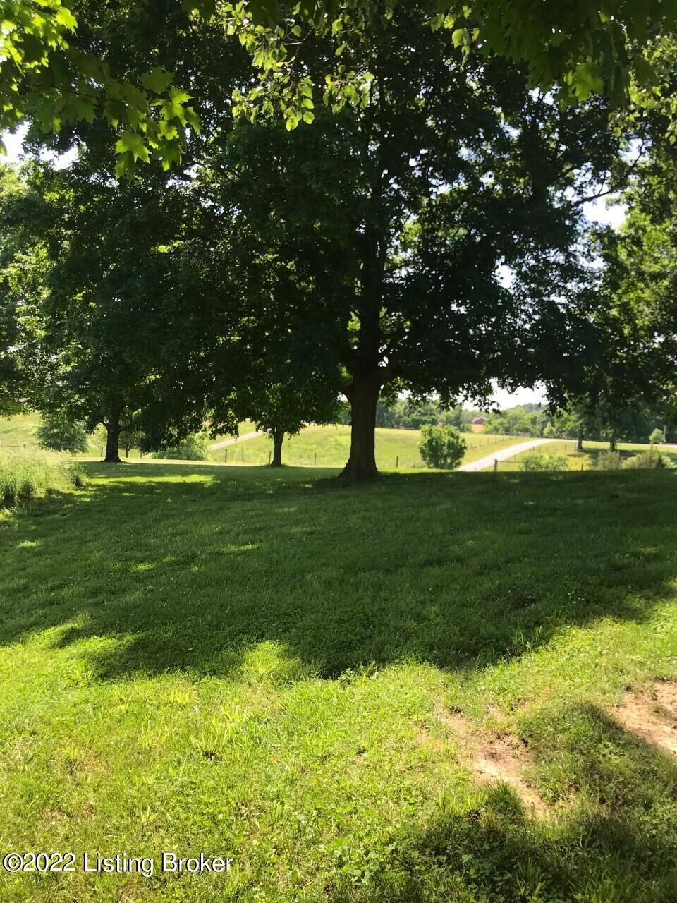 3740 Holy Cross Road Loretto, KY 40037 - Photo 2 of 19 thumbnail_IMG_1735