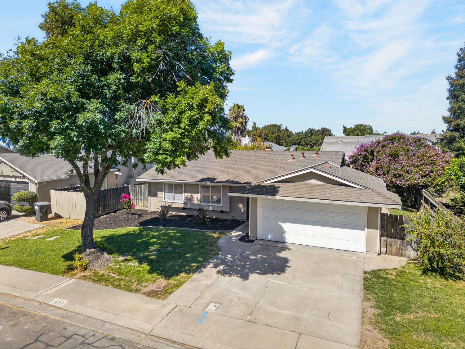 1437 Entrada Way Modesto, CA 95355 - Photo 43 of 51