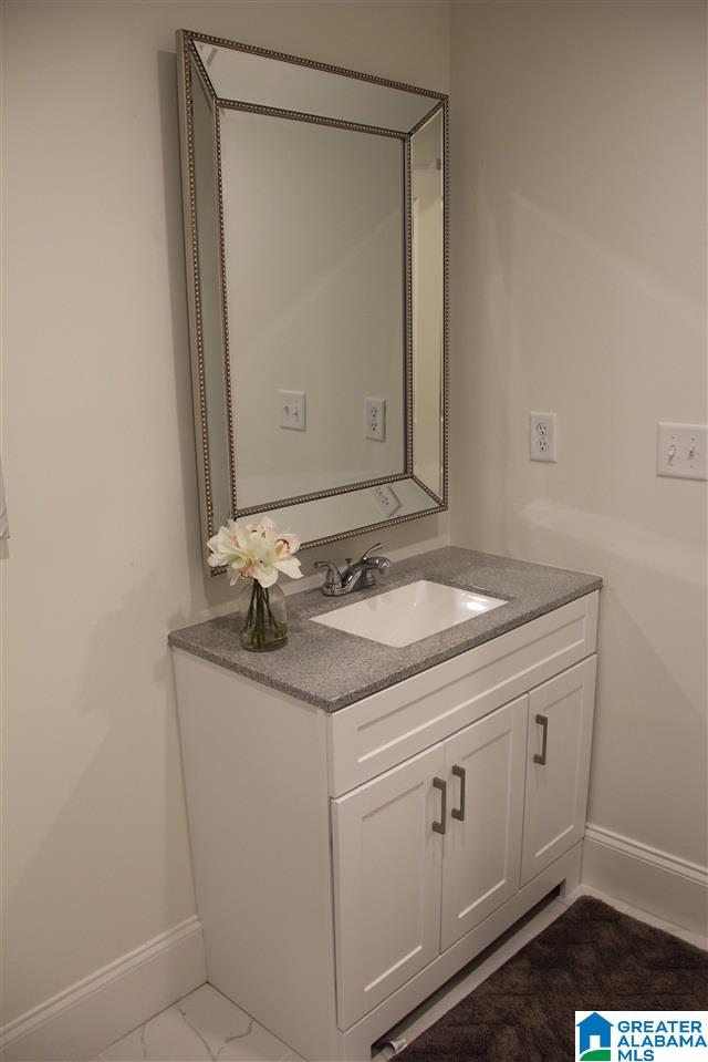 4461 Dolly Ridge Road Birmingham, AL 35243 - Photo 13 of 26