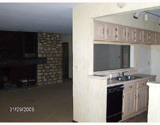 330 West Whipp Road Dayton, OH 45459 - Photo 4 of 8 Gallery Image 4