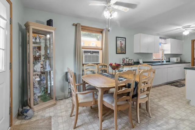 $269,000 | 128 Sunnyside Court, Williams Bay, WI 53191