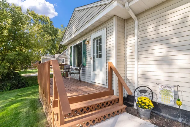 $269,000 | 128 Sunnyside Court, Williams Bay, WI 53191