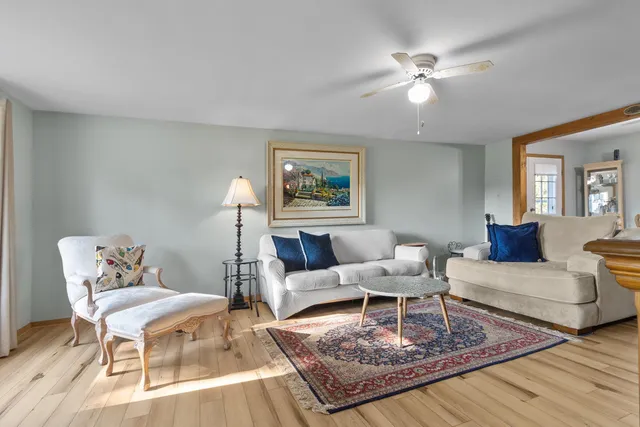 $269,000 | 128 Sunnyside Court, Williams Bay, WI 53191