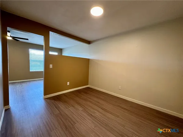 $995 | 1409 North Bishop Street, Unit 2, San Marcos, TX 78666