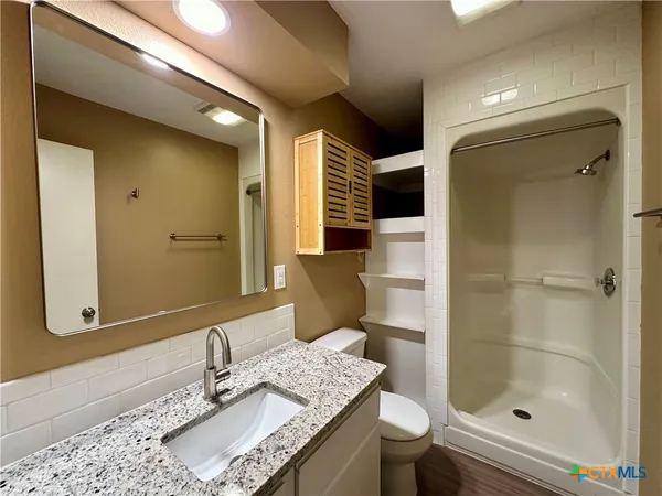 $995 | 1409 North Bishop Street, Unit 2, San Marcos, TX 78666