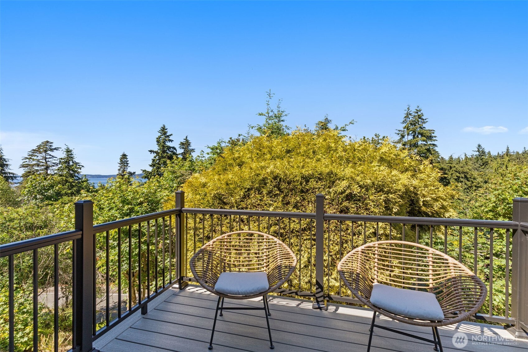9100 Olympic View Drive Edmonds, WA 98026 - Photo 13 of 33