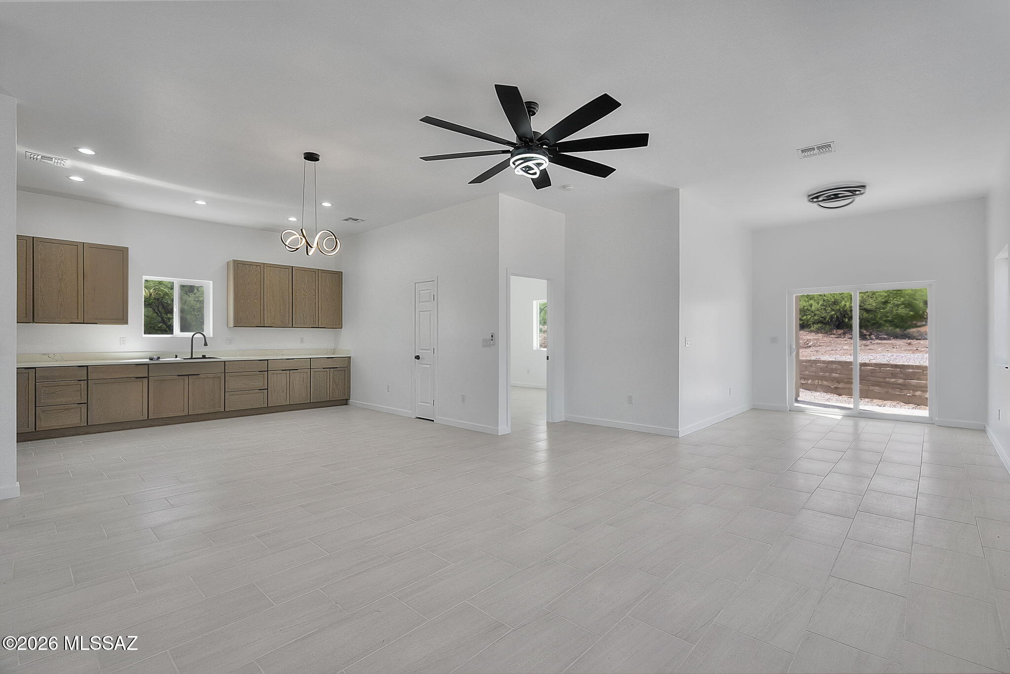 955 Tecla Court Rio Rico, AZ 85648 - Photo 6 of 19 Gallery Image 6