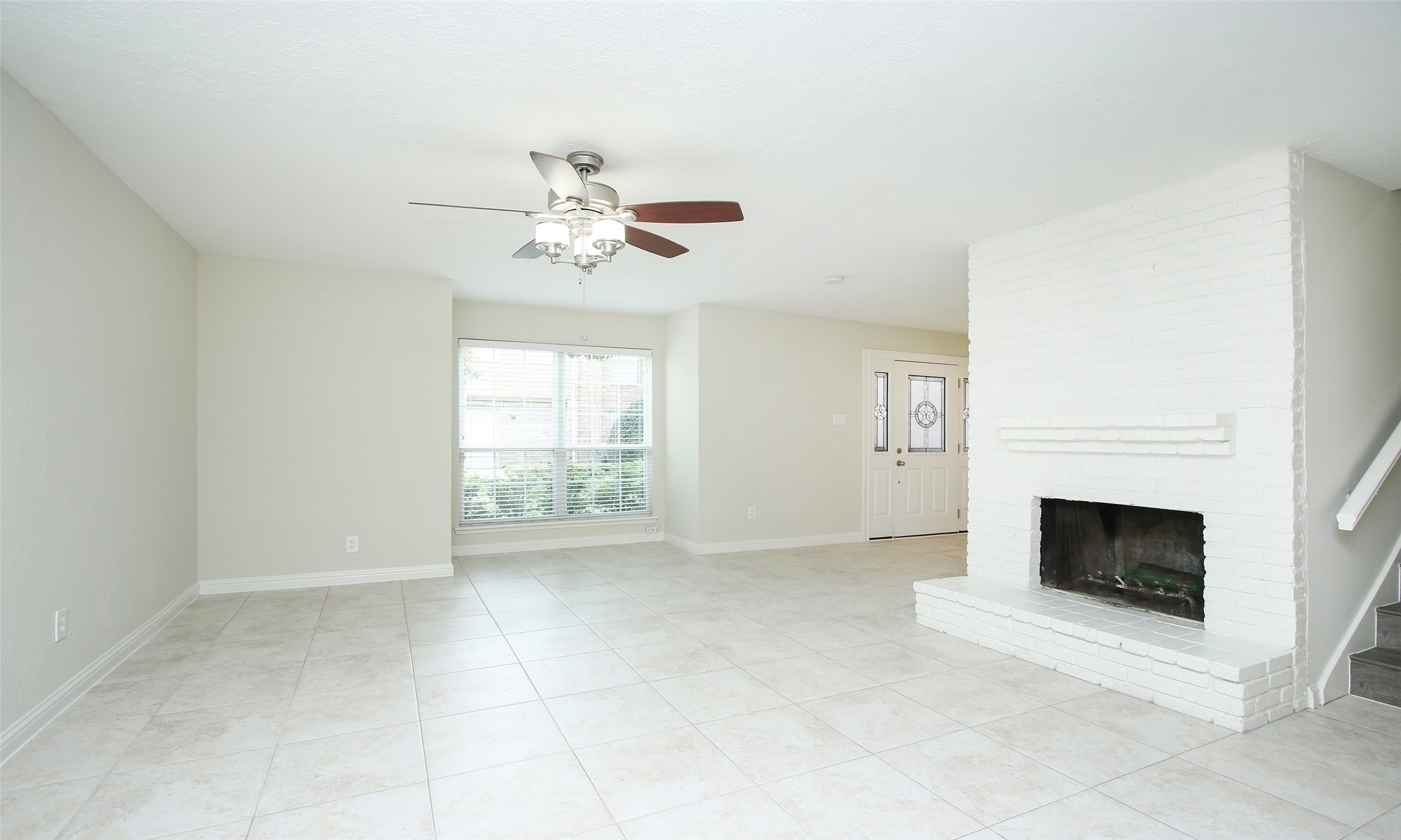 14641 Perthshire Road Houston, TX 77079 - Photo 8 of 37