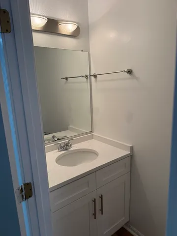 $3,500 | 2231 Wentworth Court, Naperville, IL 60565