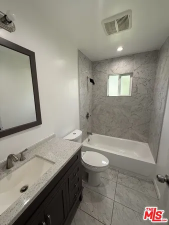 $2,500 | 7512 Jamieson Avenue, Unit 7510, Reseda, CA 91335