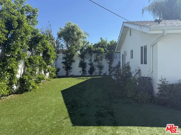 $2,500 | 7512 Jamieson Avenue, Unit 7510, Reseda, CA 91335