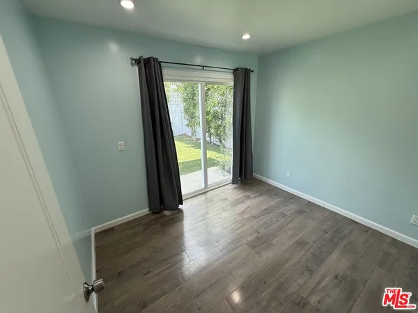 $2,500 | 7512 Jamieson Avenue, Unit 7510, Reseda, CA 91335