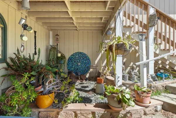 a view of a building with sitting area