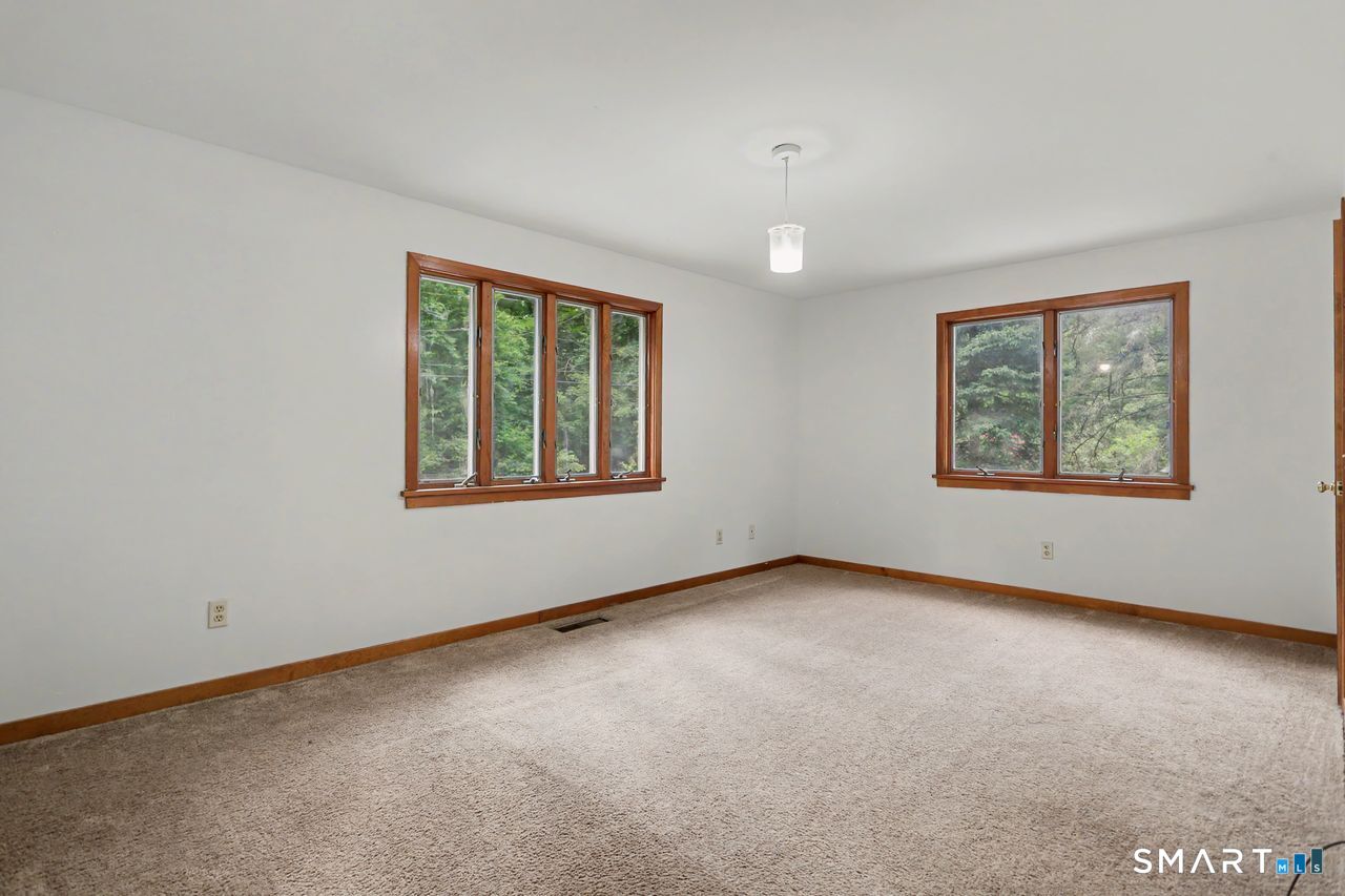 52 Stanley Road Monroe, CT 06468 - Photo 25 of 38
