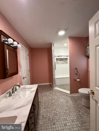 $383,000 | 52 Oak Ridge Lane, Manahawkin, NJ 08050