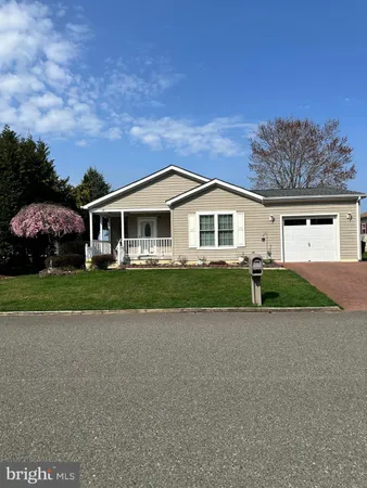 $383,000 | 52 Oak Ridge Lane, Manahawkin, NJ 08050
