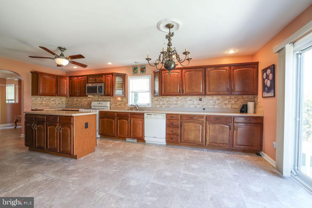52 Oak Ridge Lane Manahawkin, NJ 08050 - Photo 29 of 50