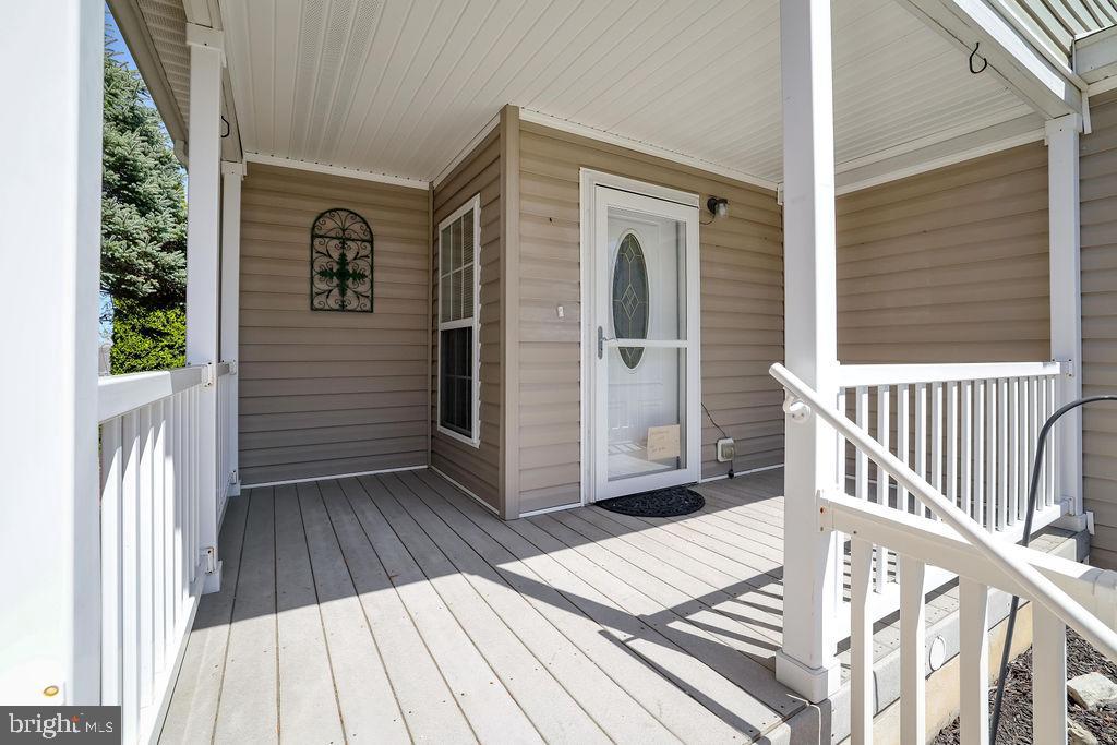 52 Oak Ridge Lane Manahawkin, NJ 08050 - Photo 3 of 50