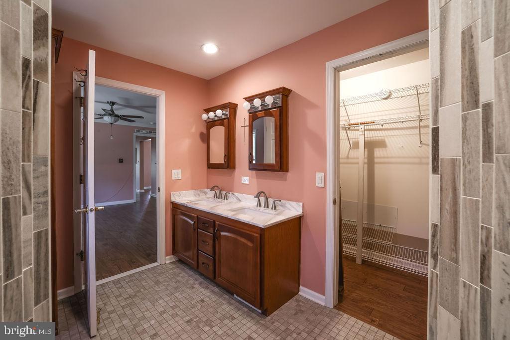 52 Oak Ridge Lane Manahawkin, NJ 08050 - Photo 39 of 50