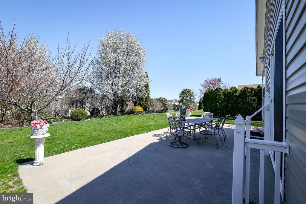 52 Oak Ridge Lane Manahawkin, NJ 08050 - Photo 6 of 50