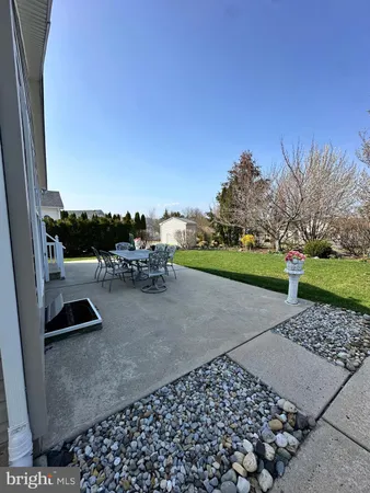 $383,000 | 52 Oak Ridge Lane, Manahawkin, NJ 08050