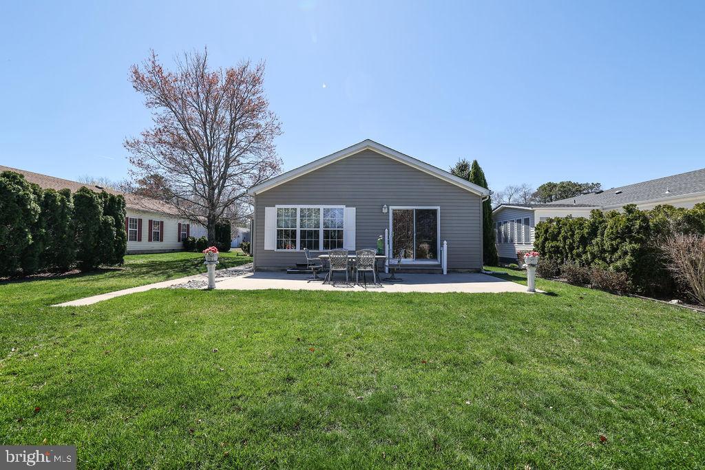 52 Oak Ridge Lane Manahawkin, NJ 08050 - Photo 9 of 50