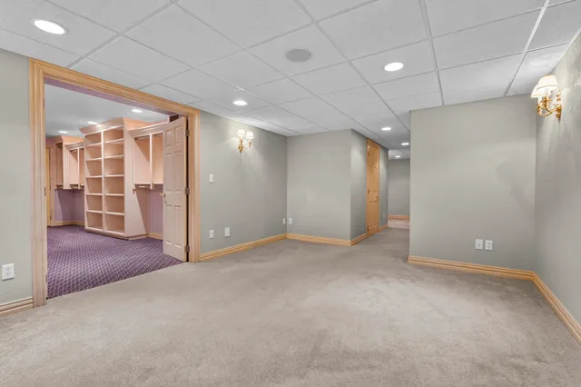 $649,900 | 324 Haddonstone Drive, Appleton, WI 54913