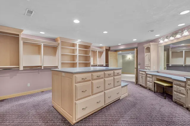 $649,900 | 324 Haddonstone Drive, Appleton, WI 54913