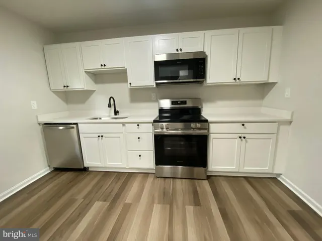 $1,915 | 9 Farrell Lane, Fredericksburg, VA 22408