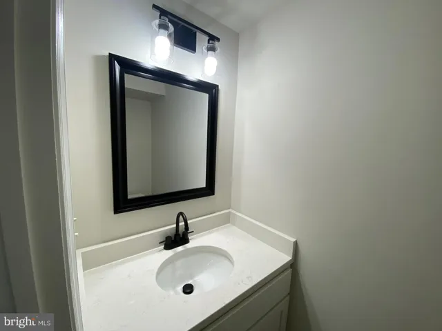 $1,915 | 9 Farrell Lane, Fredericksburg, VA 22408