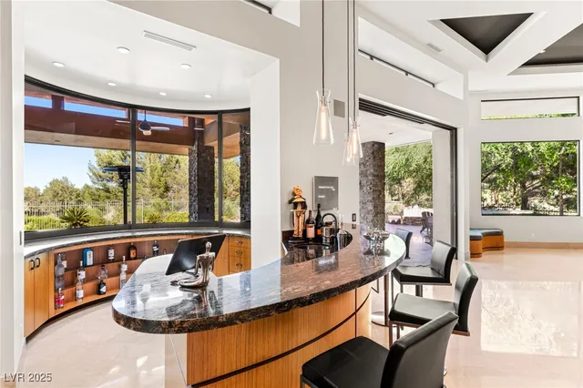 $25,000 | 2 Castle Oaks Court, Las Vegas, NV 89141