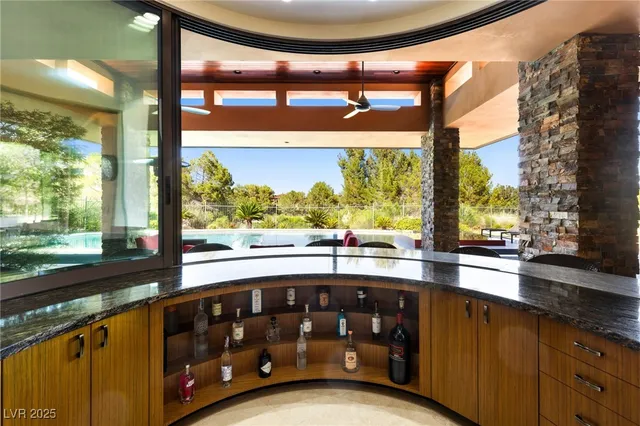 $25,000 | 2 Castle Oaks Court, Las Vegas, NV 89141