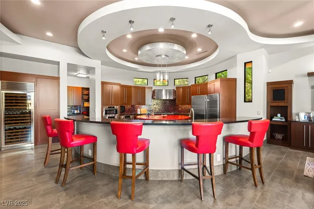 $25,000 | 2 Castle Oaks Court, Las Vegas, NV 89141