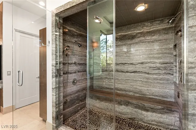 $25,000 | 2 Castle Oaks Court, Las Vegas, NV 89141