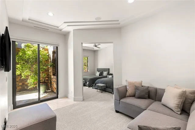 $25,000 | 2 Castle Oaks Court, Las Vegas, NV 89141