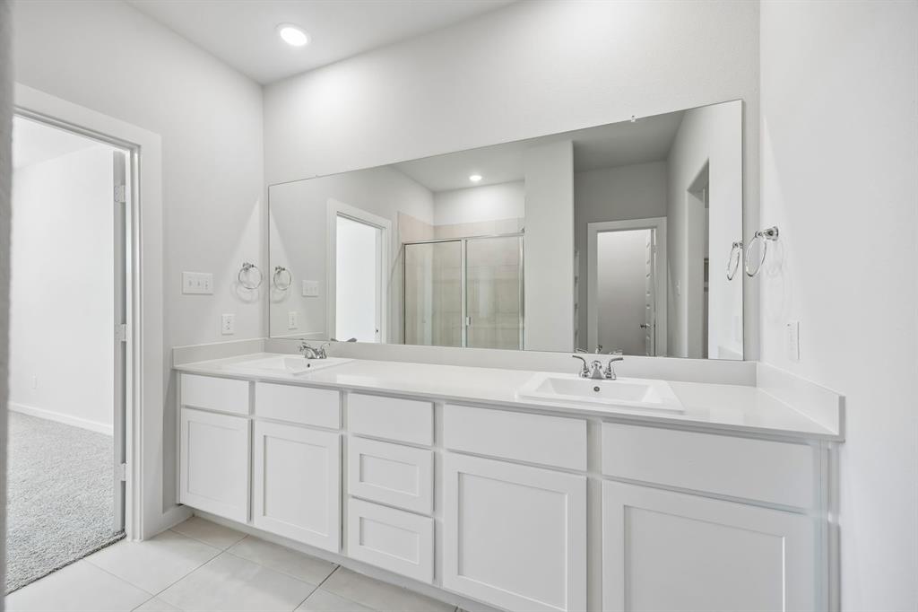 332 Millwood Road Lavon, TX 75166 - Photo 17 of 32 Primary Bathroom in the Mesquite home plan by Trophy Signature Homes – REPRESENTATIVE PHOTO