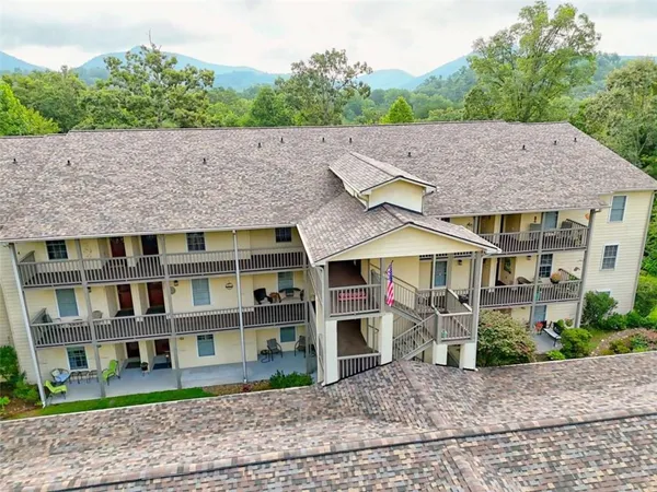 $299,000 | 300 Ginger Creek Lane, Unit 203, Clayton, GA 30525